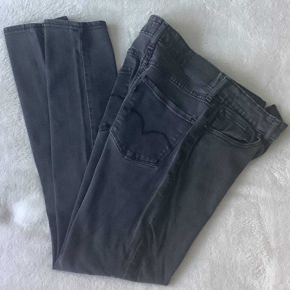 Levi's Women's Straight Leg Stretch Skinny Jeans, High Rise, Charcoal, size 28